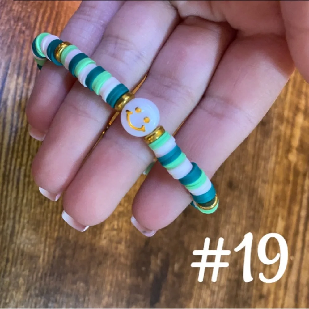 Colorful Beaded Bracelet - Picture 16 of 16